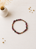 Bracelet Jaipur en chips de grenat, onyx et hématite dorée