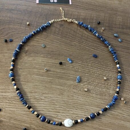 collier tour de cou lapis lazuli onyx facette hématite dorée oeil de sainte Lucie, chips de lapis, fermoir chaine d'extension en acier inoxydable
